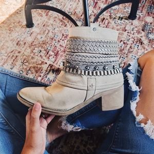 ❤❗SALE ❗Carlos Santana Cole Boots